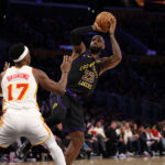 Lebron James Lakers Onyeka Okongwu Hawks