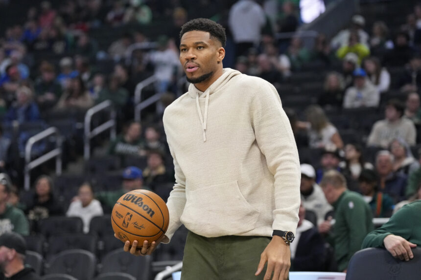 Giannis Antetokounmpo Milwaukee Bucks